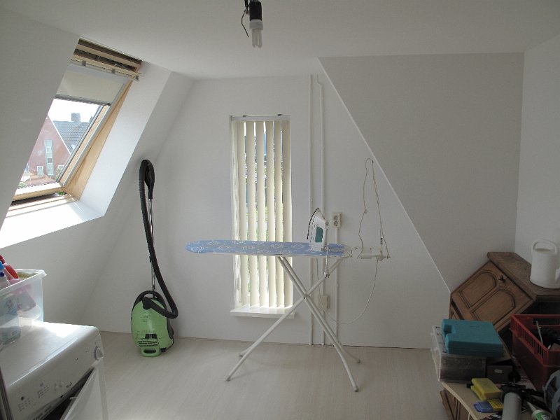 2009_06_18 006 X.jpg - daar is de was kamer
